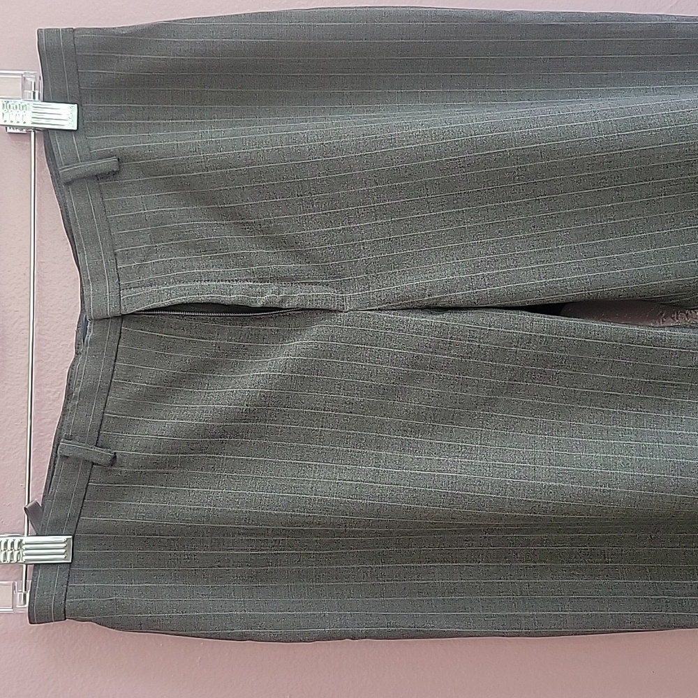 Gap Strech Womens Works Gray Pants. Size 10A. Measures in the photo